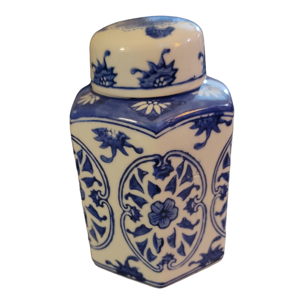 Japanese Pottery / Ginger Jar with Lid Blue Floral
